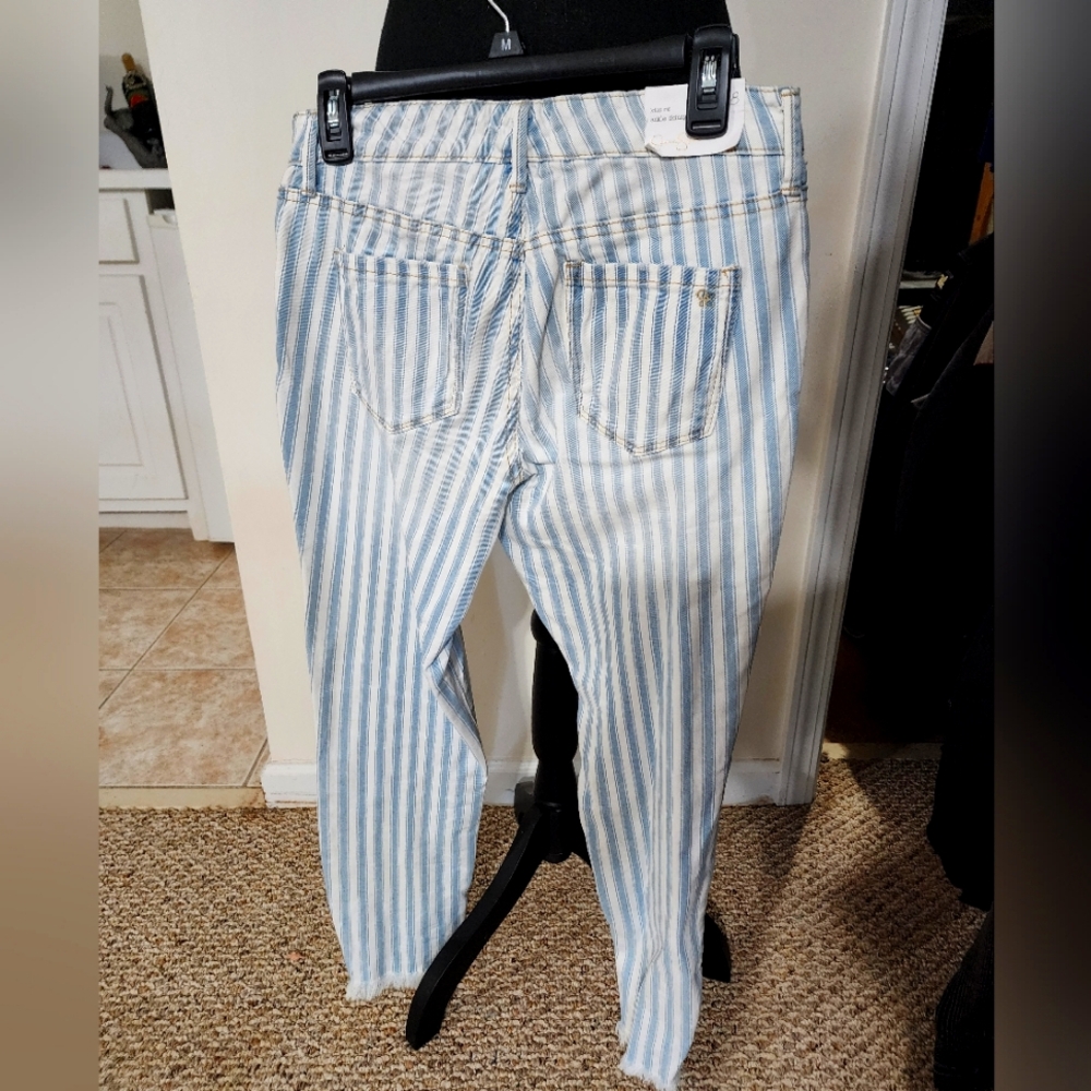 Jessica Simpson ankle skinny jeans, size 28, raw hem